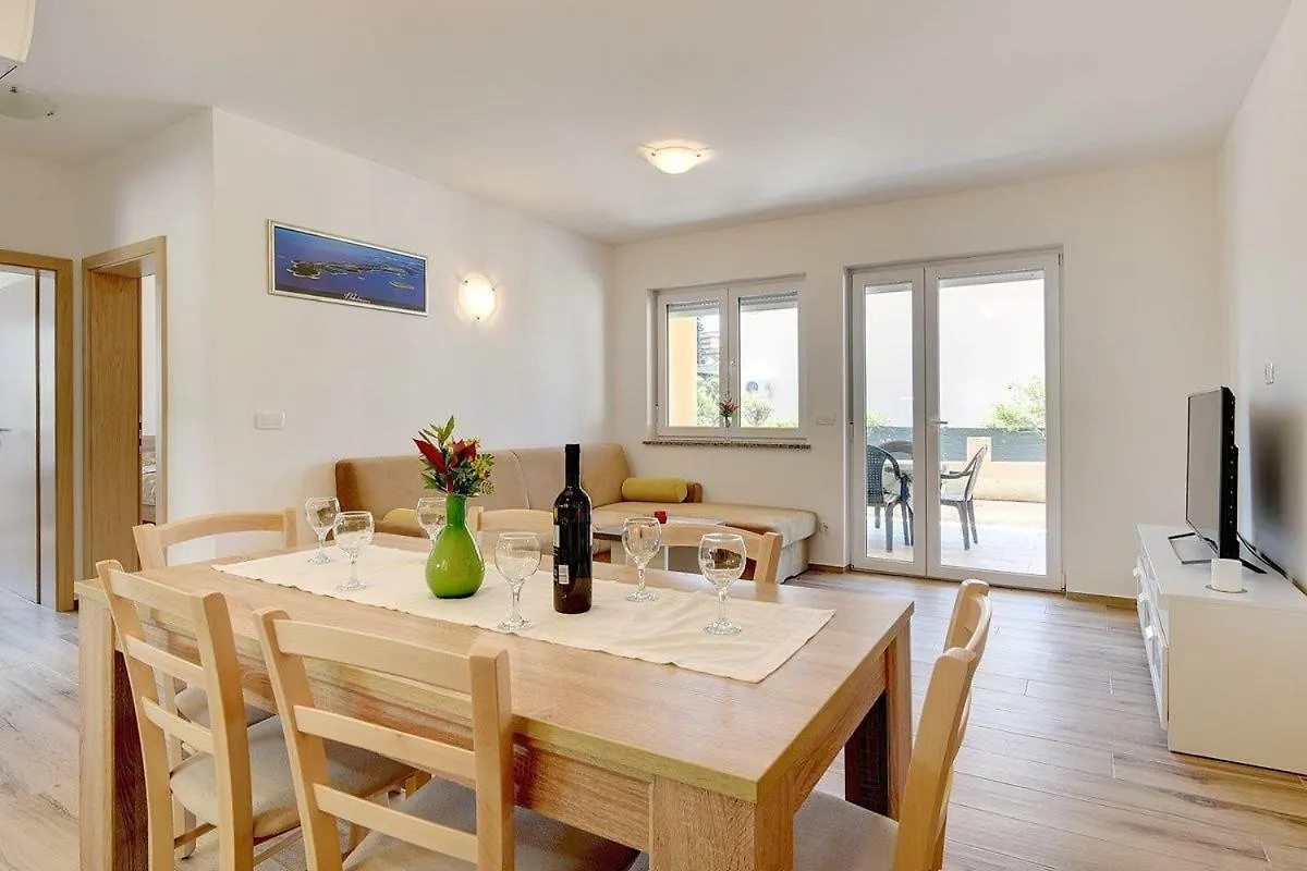 Apartments Valentina Premantura Croatia