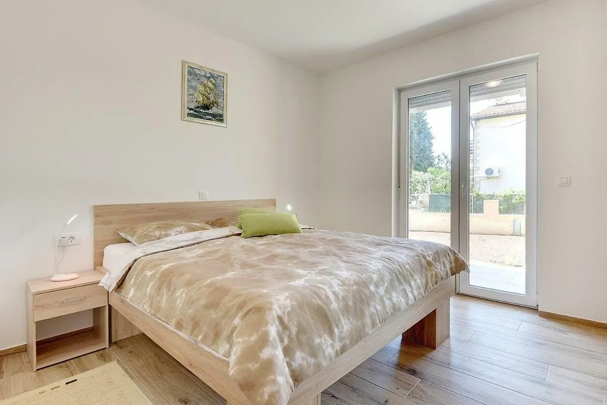 Apartments Valentina Premantura Croatia