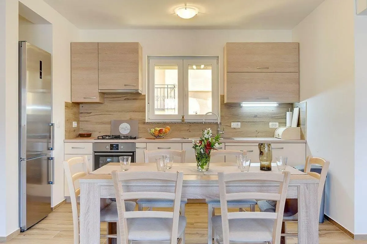 Apartments Valentina Premantura Croatia
