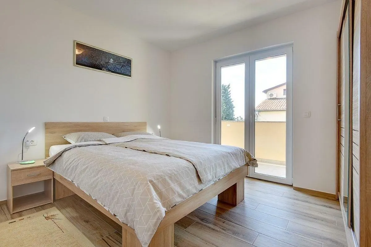 Apartments Valentina Premantura